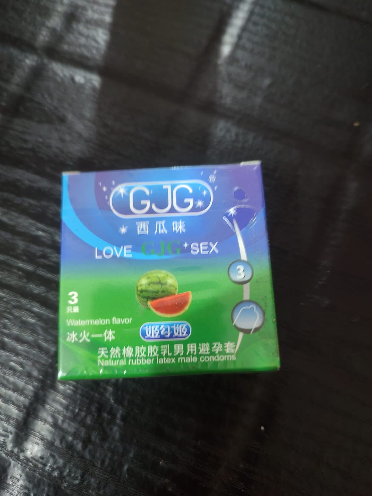 Condones de sandĂa đ